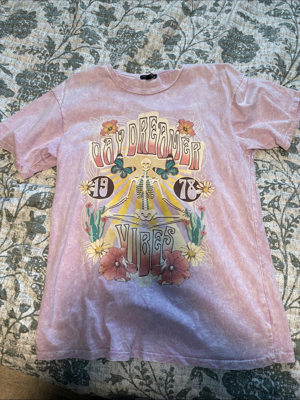 Women’s Dry Goods Graphic T Shirt Size XS